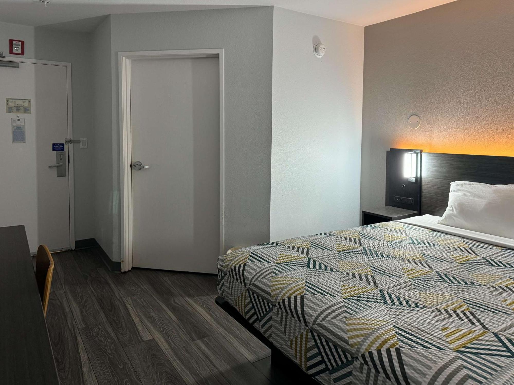 Motel 6-Brownsville, Tx ภายนอก รูปภาพ